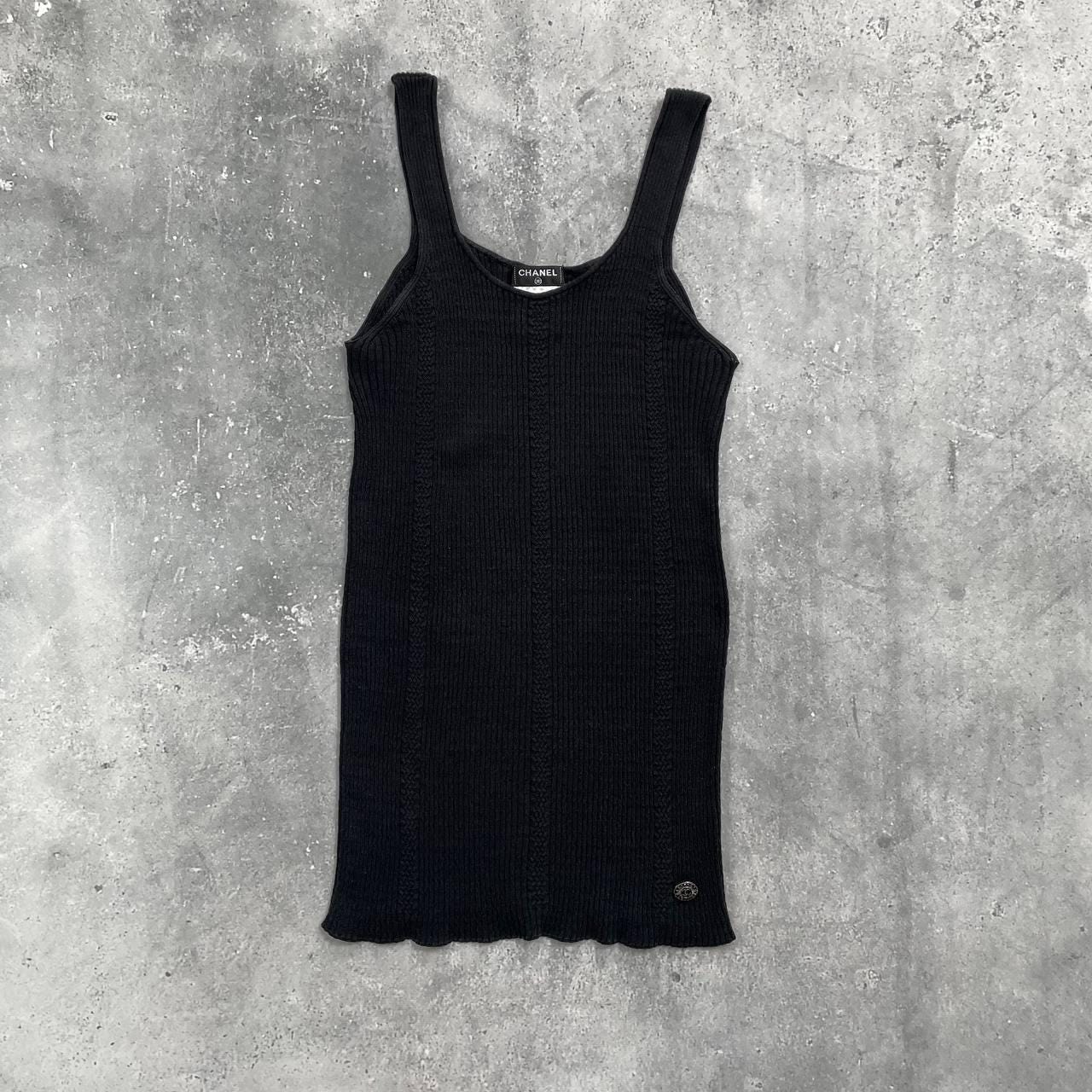 シャネル　ロゴ　タンクトップ　白　ホワイト　ココマーク　ヴィンテージ Chanel White Logo Tank Top – Treasures of NYC