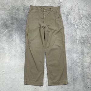 May include: A rustic wooden sign with the text "Welcome to our home" in a handwritten style. The sign is rectangular, with a distressed finish, and features a simple, inviting design. It's suitable for indoor or outdoor use.