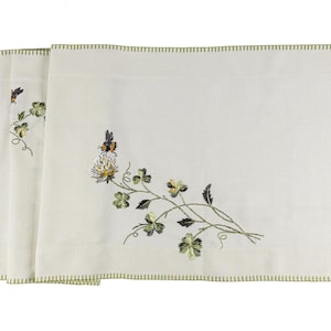 20x55&quot; Runner Flower Embrodiered, Chic Elegant Table Linen, Sophisticated Tables