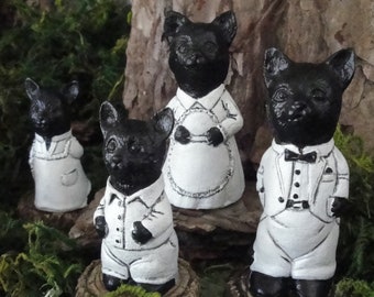 Small adorable Concrete Cat Family for your Miniature Garden. Sizes range from 1.5 inches to 3 inches -