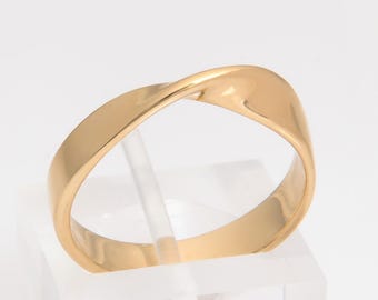14k Gold Mobius Ring: Unisex Infinity Knot Wedding Gold Vermeil Band