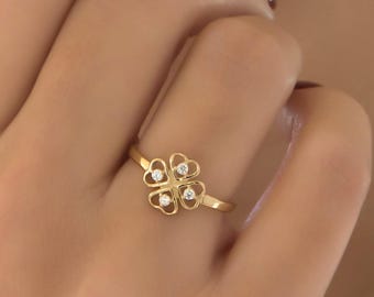 Anillo de trébol de oro macizo de 14 quilates con diamantes, joyería minimalista apilable con amuleto de la suerte de cuatro hojas.