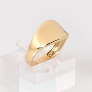 14k Solid Gold Signet Ring, Pinky Statement Ring, Classic Chevalier Gold Ring, Plain Gold Pinky Ring, Personalized Gold Monogram Ring