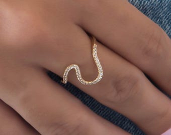 Anillo de oro macizo de 14k con diamantes en forma de onda, elegante diseño ondulado, diamantes naturales.