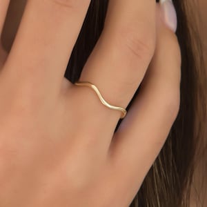 Solid Gold Wave Ring, Solid Gold 14k Slim Curved Ring, Gold Wave Stacking Ring, Thin Wavy Ring, Gold Irregular Curve Ring, Fine Jewelry Gift