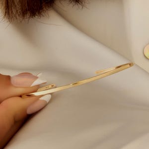 14k Solid Gold Open Cuff Armband, nicht hohler minimalistischer Stapelarmreif, maßgeschneidertes Armband für Sie und Ihn