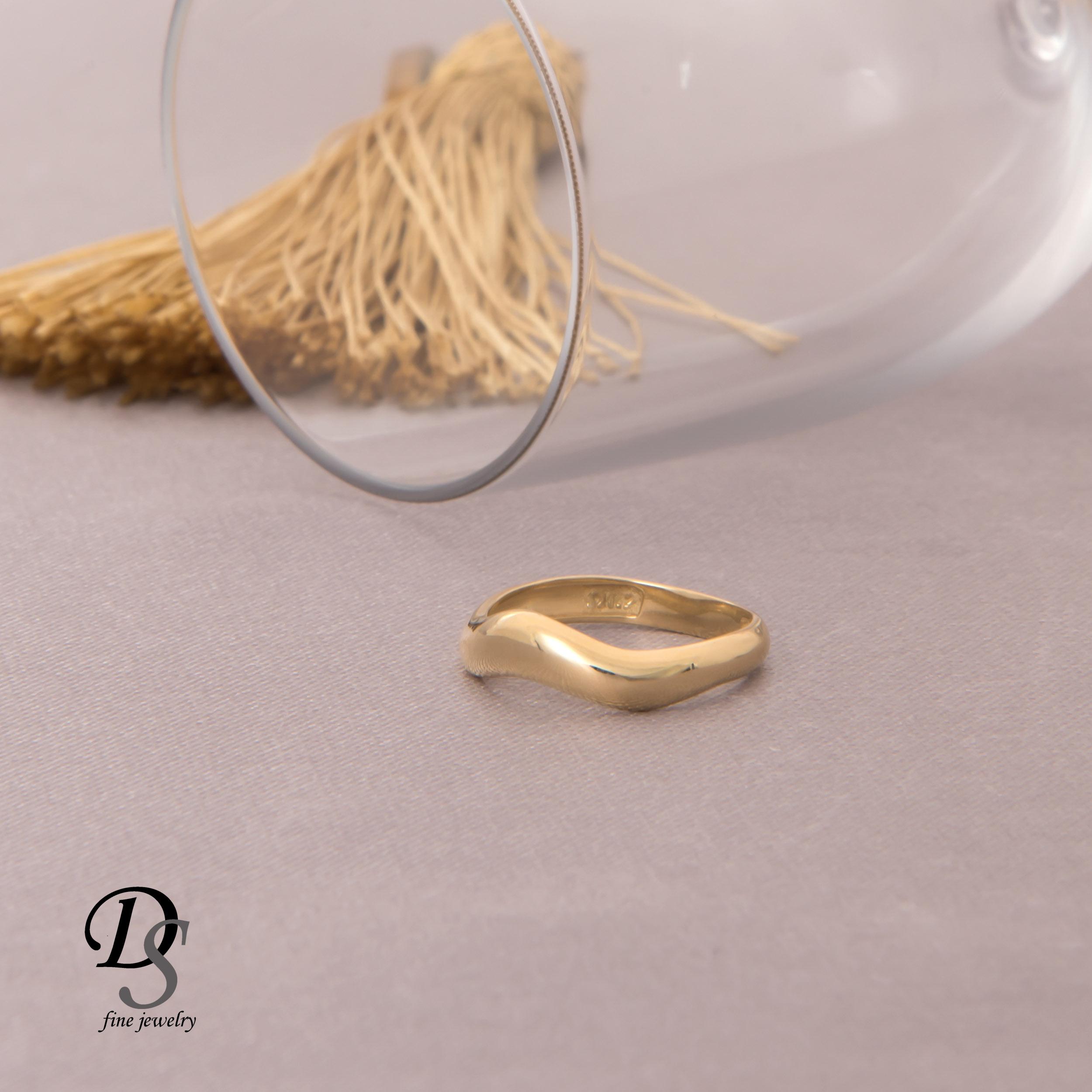14k Solid Gold Wave Ring: Modern Stacking Band