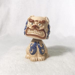 Vintage Ceramic Shisa Lion Bobblehead – Okinawan Guardian Figurine, Japanese Good Luck Decor