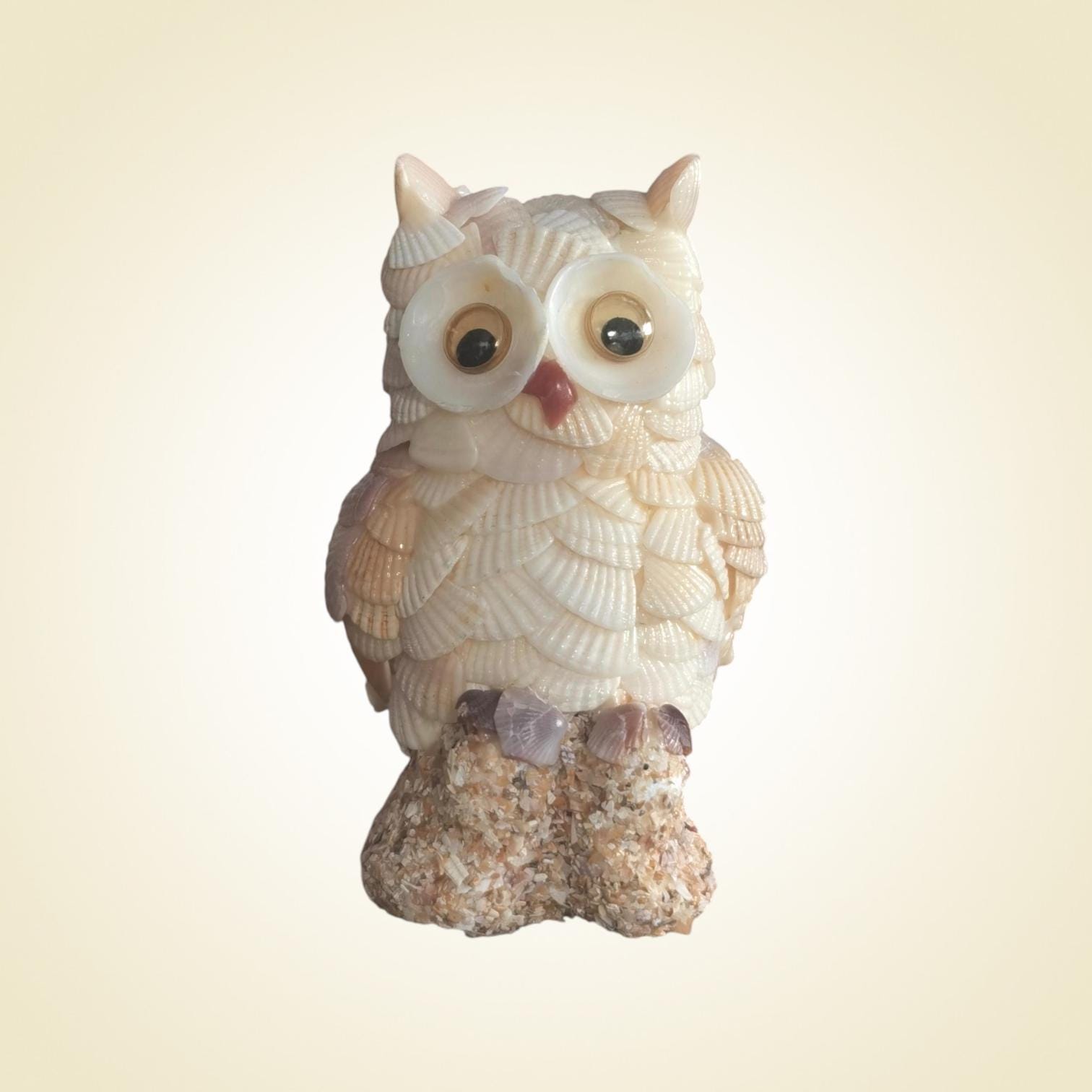 Vintage Seashell Owl Figurine &ndash; Handcrafted Coastal Decor &ndash; 8 cm Tall