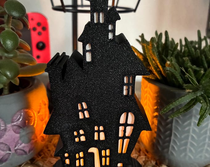 3D-printed haunted house Halloween decoration – Suitable for LED tealights (not included) – Spooky table and window decoration