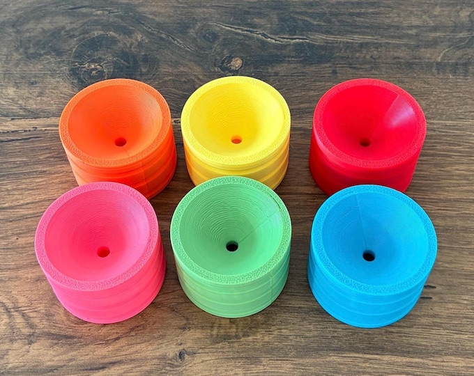 3D-printed fruit fly trap – Reusable, easy to fill & sustainable design in various colors