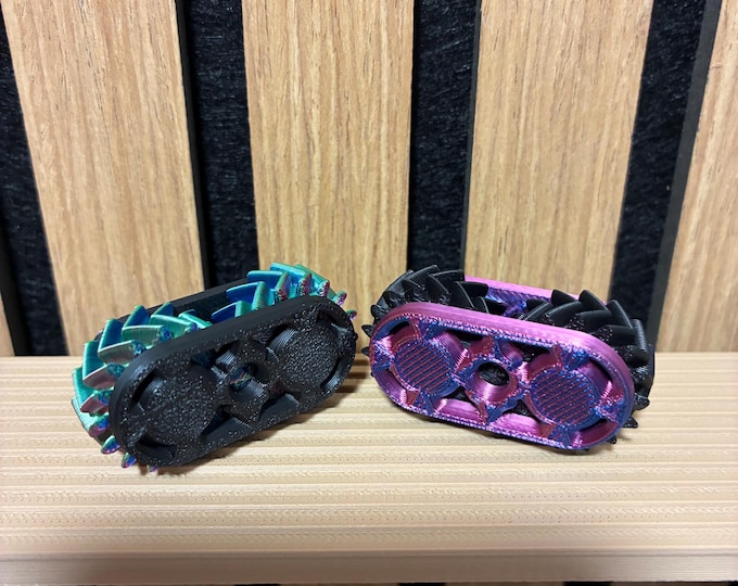 3D-printed fidget toy with counter-rotating gears – stress relief, desk toy & gift idea for tech fans