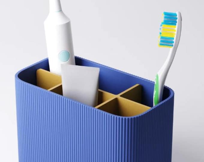 3D printed bathroom organizer | Toothbrush holder & bathroom utensil holder | Modern design in 2 sizes | Sustainable and robust