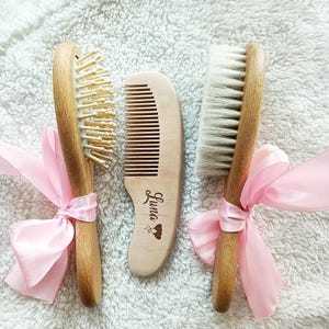 パーソナライズされた木製のベビーヘアブラシとコームセット、新生児ギフト、新しいベビーシャワーギフト