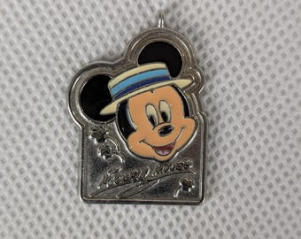 Vintage Mickey Mouse Enamel Pin – 2008 Disney Collectible