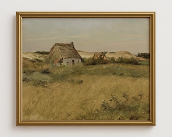 Könnte beinhalten: Gerahmtes Landschaftsgemälde, das eine ländliche Szene mit einem reetgedeckten Haus in einem Feld mit hohem Gras zeigt. Das Kunstwerk hat eine gedämpfte Farbpalette aus Grün-, Braun- und Blautönen mit einem goldfarbenen Rahmen.