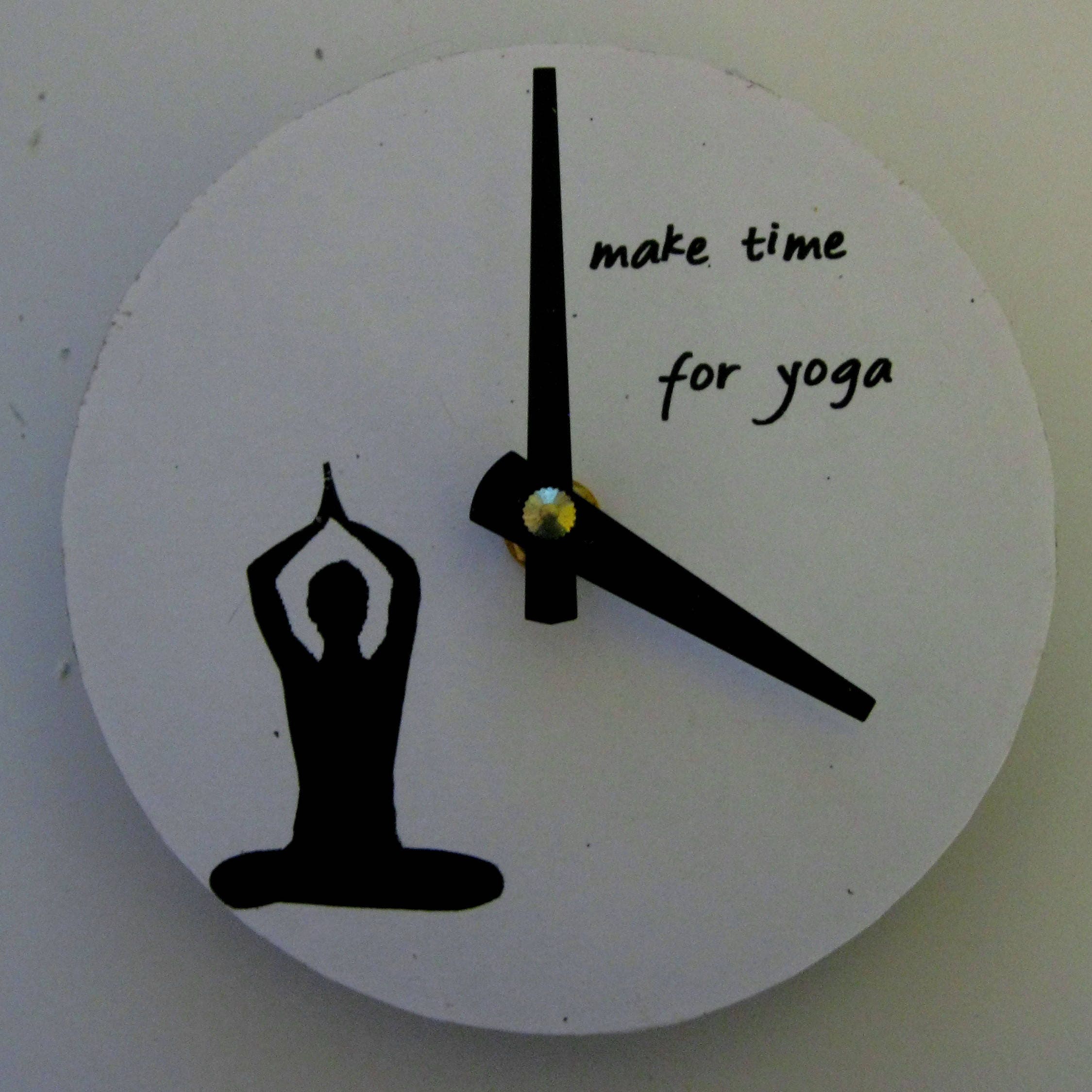 Small wall clock. Yoga clock. Yoga. Vinyl clock. CD clock. Etsy
