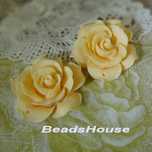 20% off: 657-00-CA  4pcs/4pcs Pretty Large Rose Cabochon with Hole, 34mm - Ivory
