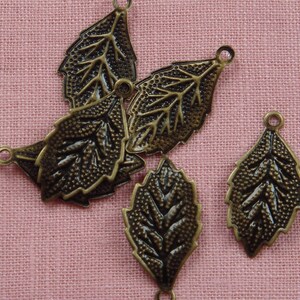 FF-600-41  20Pcs  Antique Brass Mini Leafs Filigree, NICKEL FREE