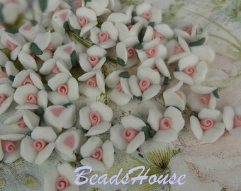 24 Stück (10mm) Handgemachte winzige Keramik Rosen Porzellan Blumen- weiß/rosa