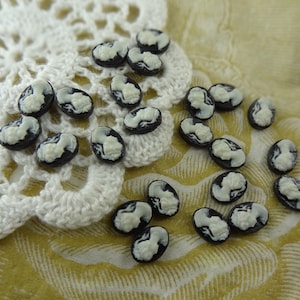 15pcs (5x8mm) Miny Tiny Beautiful Oval Cameo Portrait -White on Black