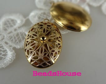 LK-100-32G 2pcs (25 x 35mm) Golden Plated Brass Filigree Oval Locket, Nickel Free