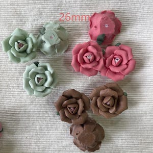 4pcs (26mm) Hand Made Ceramic Rose Flower.Green/Red/Brown