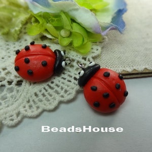 6 Stück- (18x20mm) handgearbeitete Hübsche Fimo Lady Vogel Charms/Anhänger