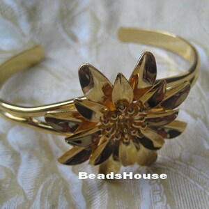 2pcs Golden Plated With Flower Cuff-Bracelet image 2