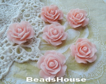 696-00- CA 8pcs (20mm) Beautiful Roses Cabochon - Lt Pink