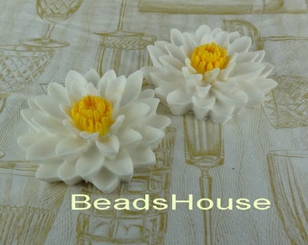 652-01-850-CA 2pcs Pretty Classic Big Chrysanthemum Cabochons - White