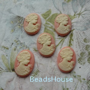 12-00-CM  6pcs (18 X 25mm) Beautiful Oval Cameo Portrait - Ivory on Pink