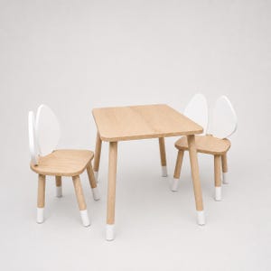 Montessori Holz Kindertisch und Stuhlset aus natürlichem Eichen-MDF, handgefertigt und chemikalienfrei – ideal für Kinder von 2–7 Jahren