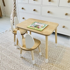 Kinderstuhl im Reh-Design aus hochwertigem Holz, handmade und CE-zertifiziert – perfektes Geschenk für Kleinkinder