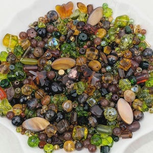 Woodland Heirloom Glass Bead Mix with gemstones accents in Storage Box. Earthy Green & Moss Beads for Jewelry Making, DIY Crafts 30,50,100g