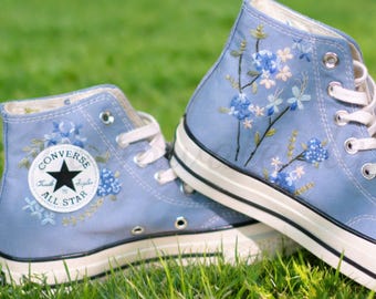 Zapatillas Converse con bordado personalizado, Converse con flores pequeñas bordadas de los años 70, zapatillas personalizadas con bordado de hortensias