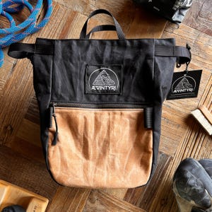 Waxed Canvas Chalk Bucket | Handmade Bouldering Chalk Bag with Fleece Lining, Magnetic Closure & Pockets | Climbing Gear Gift