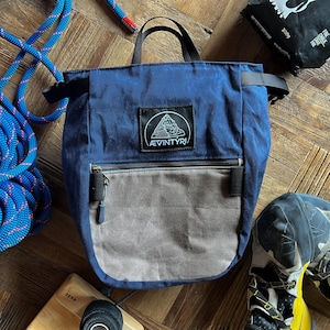 Waxed Canvas Chalk Bucket | Handmade Bouldering Chalk Bag with Fleece Lining, Magnetic Closure & Pockets | Climbing Gear Gift