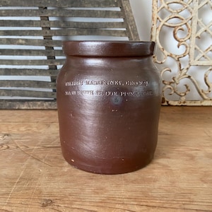 19thC American earthenware storage pot - William Macartney, Grocers