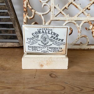 Antike Imperial Coralline Tooth Paste rechteckigen Topf Deckel und Basis