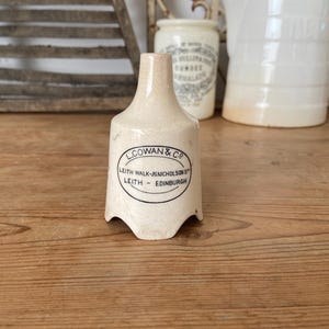 Embudo para tarta de piedra de hierro escocés antiguo - L. Cowan & Co. Edimburgo