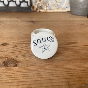 Antike Stellon Kanne aus Keramik