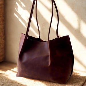 Leather shopping bag, handmade everyday purse, soft brown shoulder handbag, womens shopper bag, gift for women, gift for mom