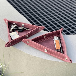 Leather entryway tray, desk key organizer, personalized valet tray, leather accessories, custom office gift, catchall tray, fathers day gift