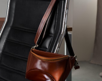 Handmade Leather Bum Bag: Men's Crossbody Belt Bag