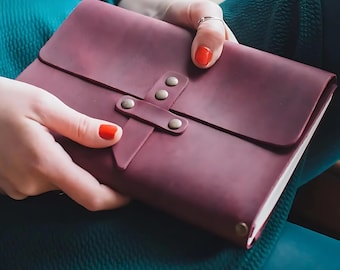 Carnet de voyage fait main, journal en cuir pour homme, journal intime rechargeable personnalisé, journal d'écriture personnalisé, cadeau pour un écrivain ou pour lui