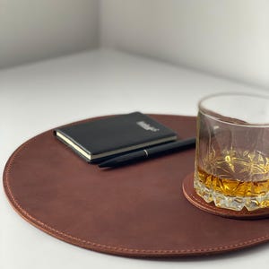 Leather round desk placemat, kitchen table decor, personalized desk mat, table home decor, desk accessory gift, restaurant table mat