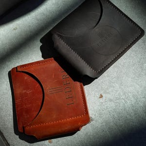Porte-cartes pour homme avec poche frontale, petit organiseur en cuir, porte-cartes mince, cadeau pour lui, à porter au quotidien, accessoires en cuir, cadeau pour la fête des pères