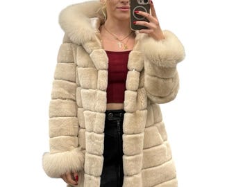 REX in Chinchila Color Fur Coat With Fox Collar!brand New Real