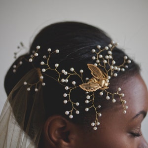 Beatrice - Gold Bee & Pearl Bridal Hairvine